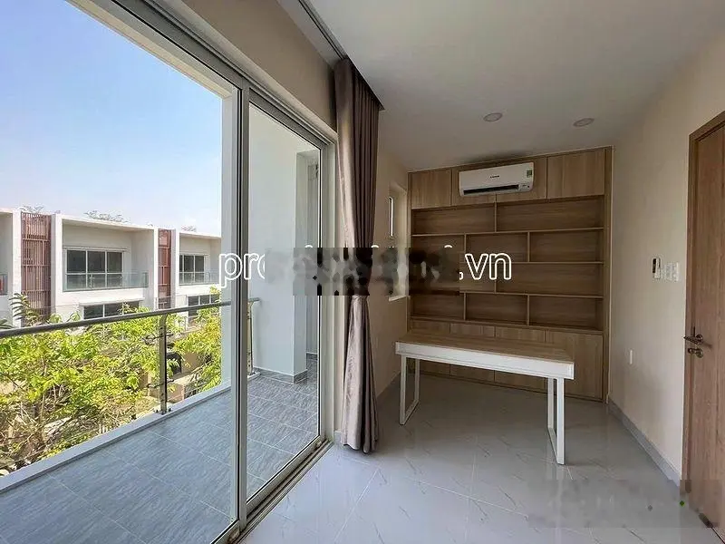 Cho thuê Nhà phố tại Palm Residence, 5.2x17m, 3 tầng, 3PN, giá 40tr/th