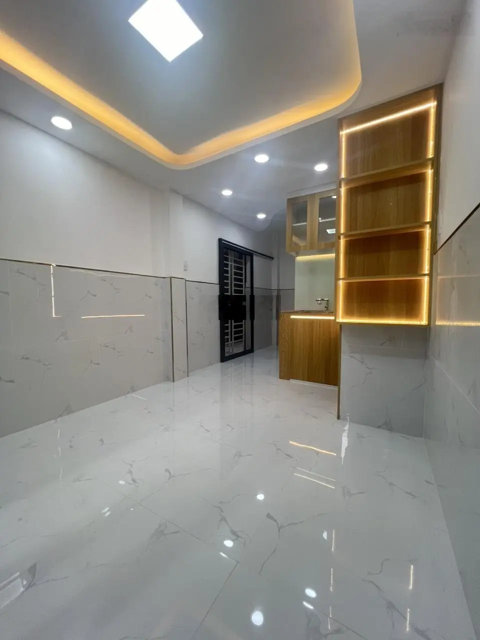 Bán nhà mới 100% cực đẹp Trần Hưng Đạo, P5, Quận 5, hẻm 3m thông cách mặt tiền 20m, ngay trung tâm