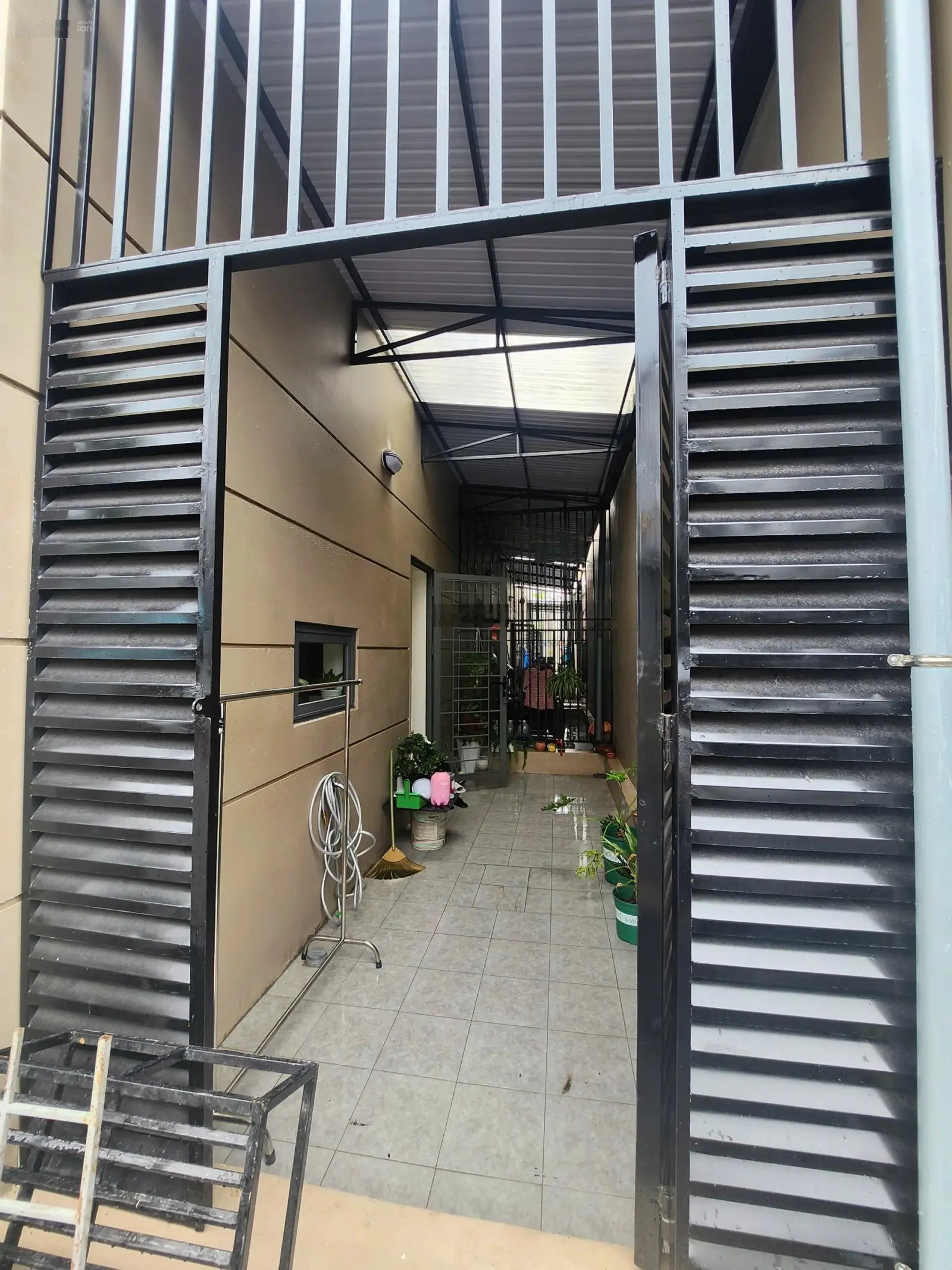 Nhà liền kề ngay góc Tây Sông Hậu GĐ2, 66m2, thuận tiện mua bán
