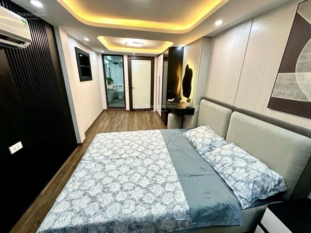 Bán nhà phố Trần Quý Cáp - ô tô tránh cách 10m - 4 tầng full đồ - 3PN. Giá: 4,65 tỷ. LH: 0779 548 ***