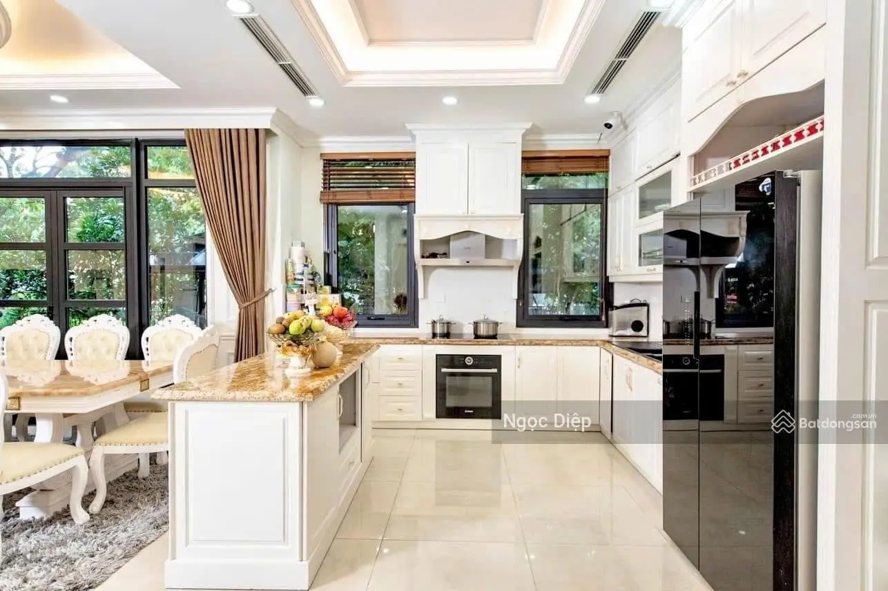 Bán biệt thự căn góc phố hàm nghi thuộc vinhomes gardenia - 3tầng 287m 30mt giá 110tỷ- 0945 453 ***