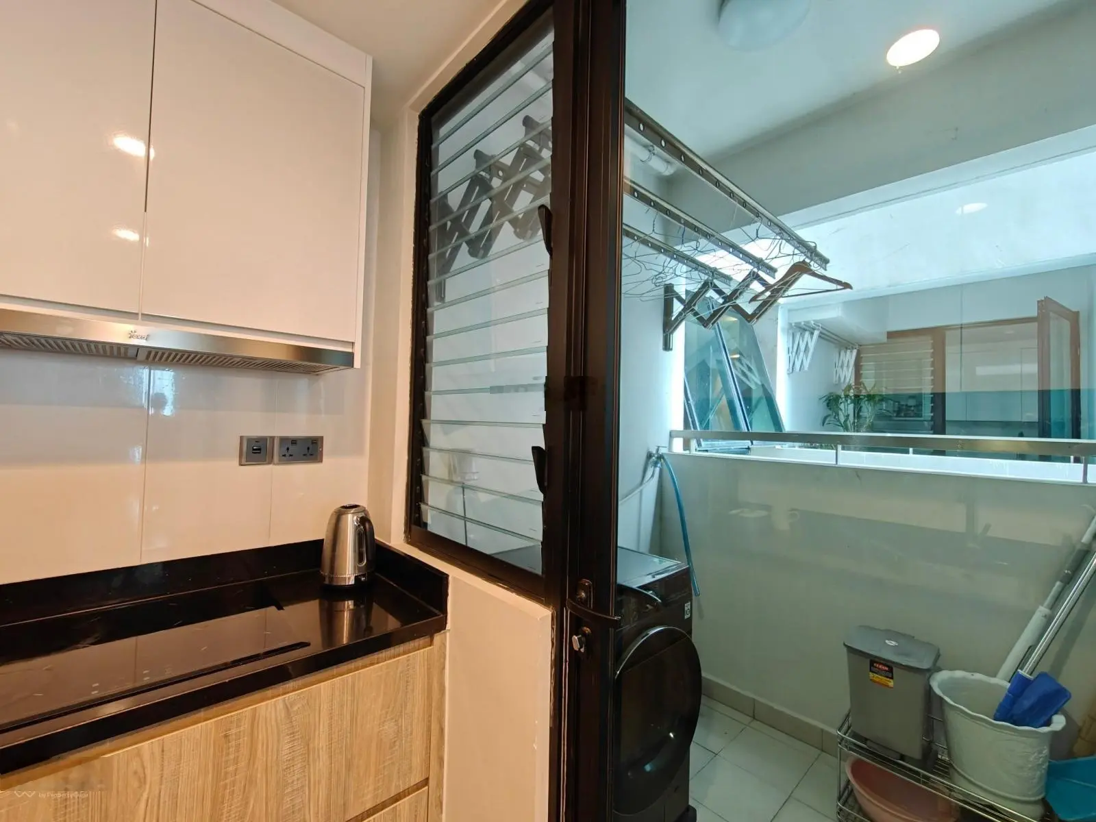 Chính chủ cần bán nhanh căn hộ 1PN Feliz En Vista quận 2 giá tốt nhất. LH: 0909 024 ***