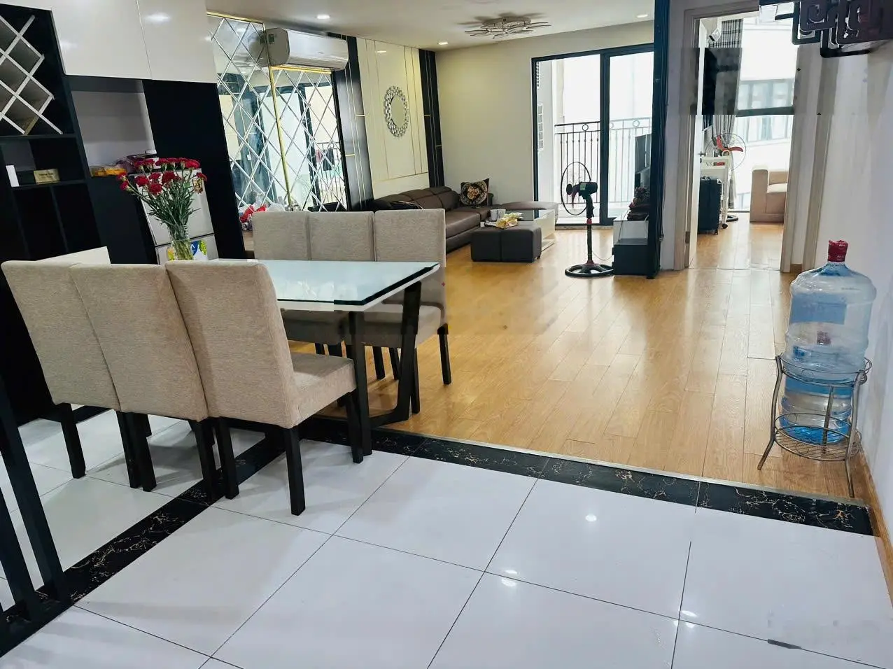 Bán gấp căn hộ 2 ngủ 80.6m2 chung cư Garden Hill 99 Trần Bình