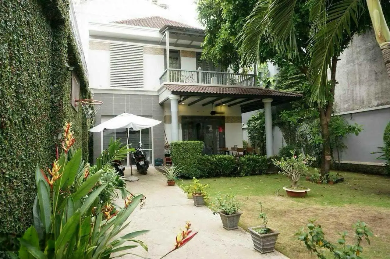 Chỉ 50.5 tỷ - sở hữu biệt thự sân vườn Thảo Điền - 360m2 - trệt 2 lầu đẹp