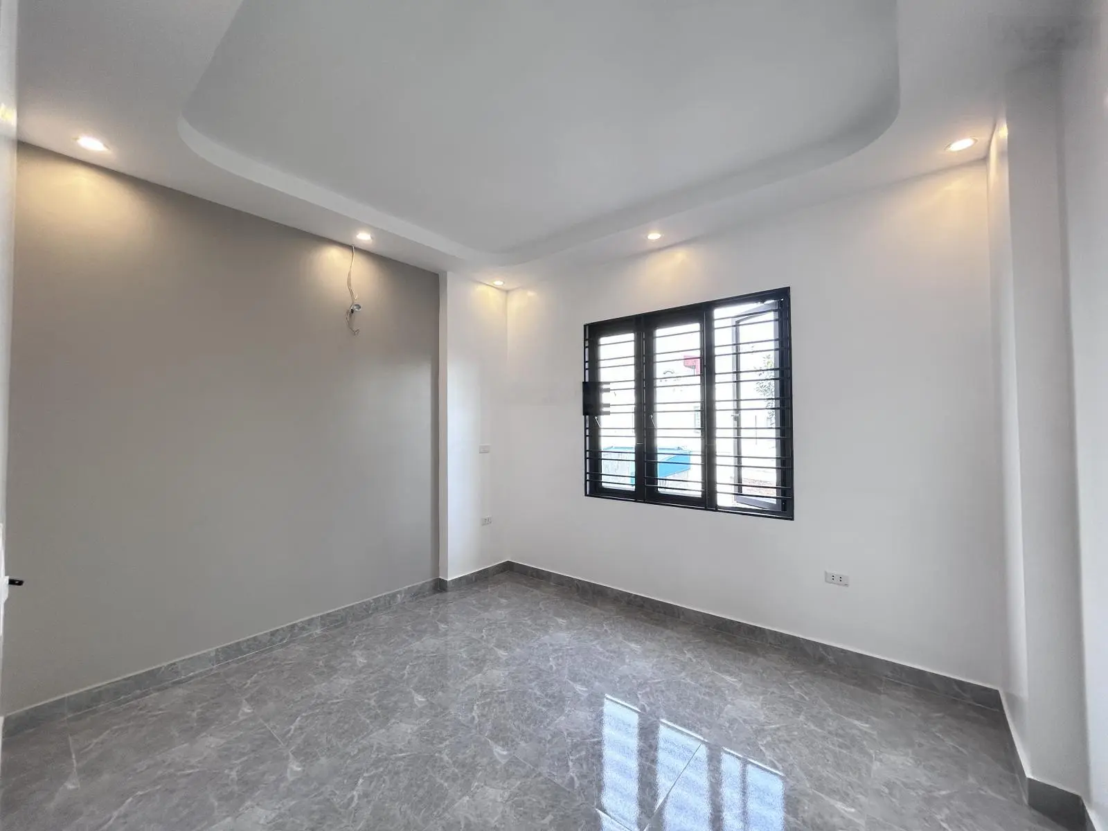 Nhà khu vực Phủ Thượng Đoạn, xây mới độc lập, sân cổng riêng.