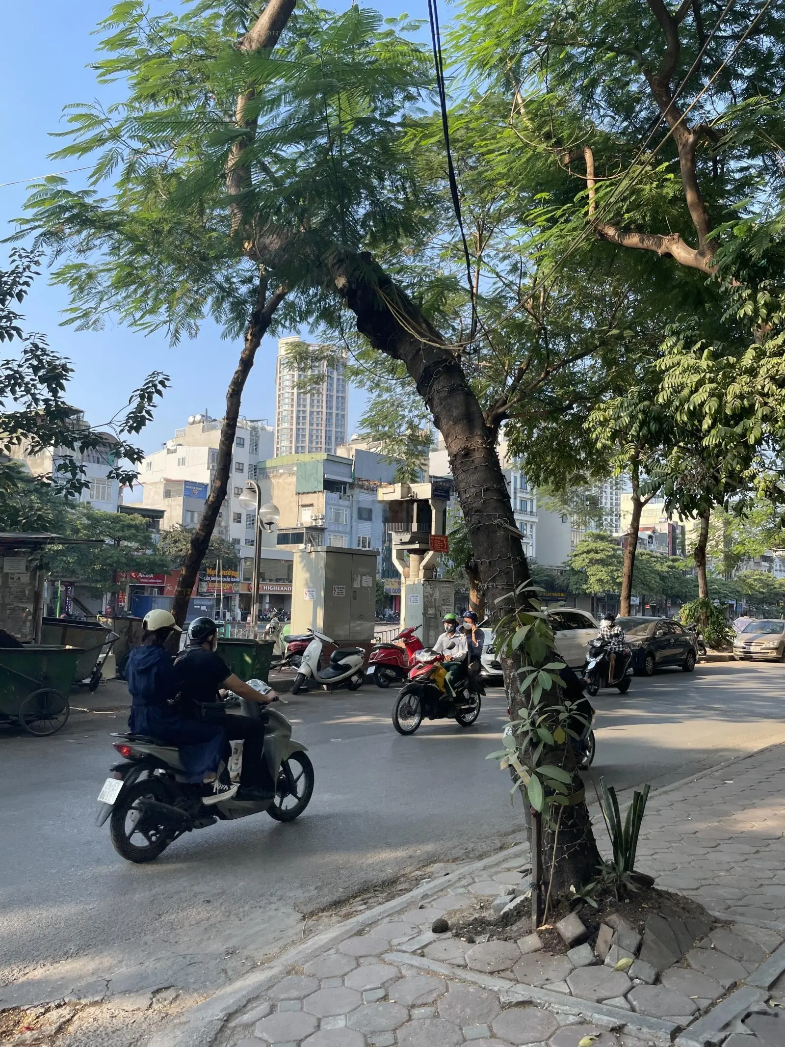 Ngõ thông 10m ra phố Vũ Tông Phan. Nhỉnh 7tỷ nhỏ nhà 34m2 đẹp. 1 mặt thông phố Khương Trung