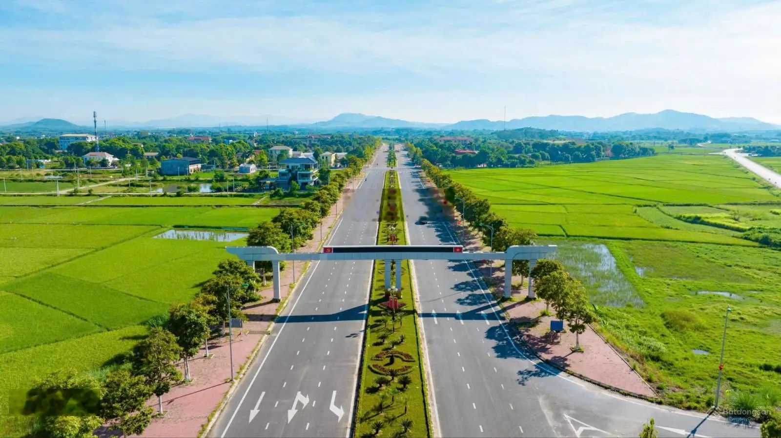 Bán đất biệt thự + đất liền kề với giá chỉ 10 triệu/m2 tại Nghĩa Đàn, Nghệ An