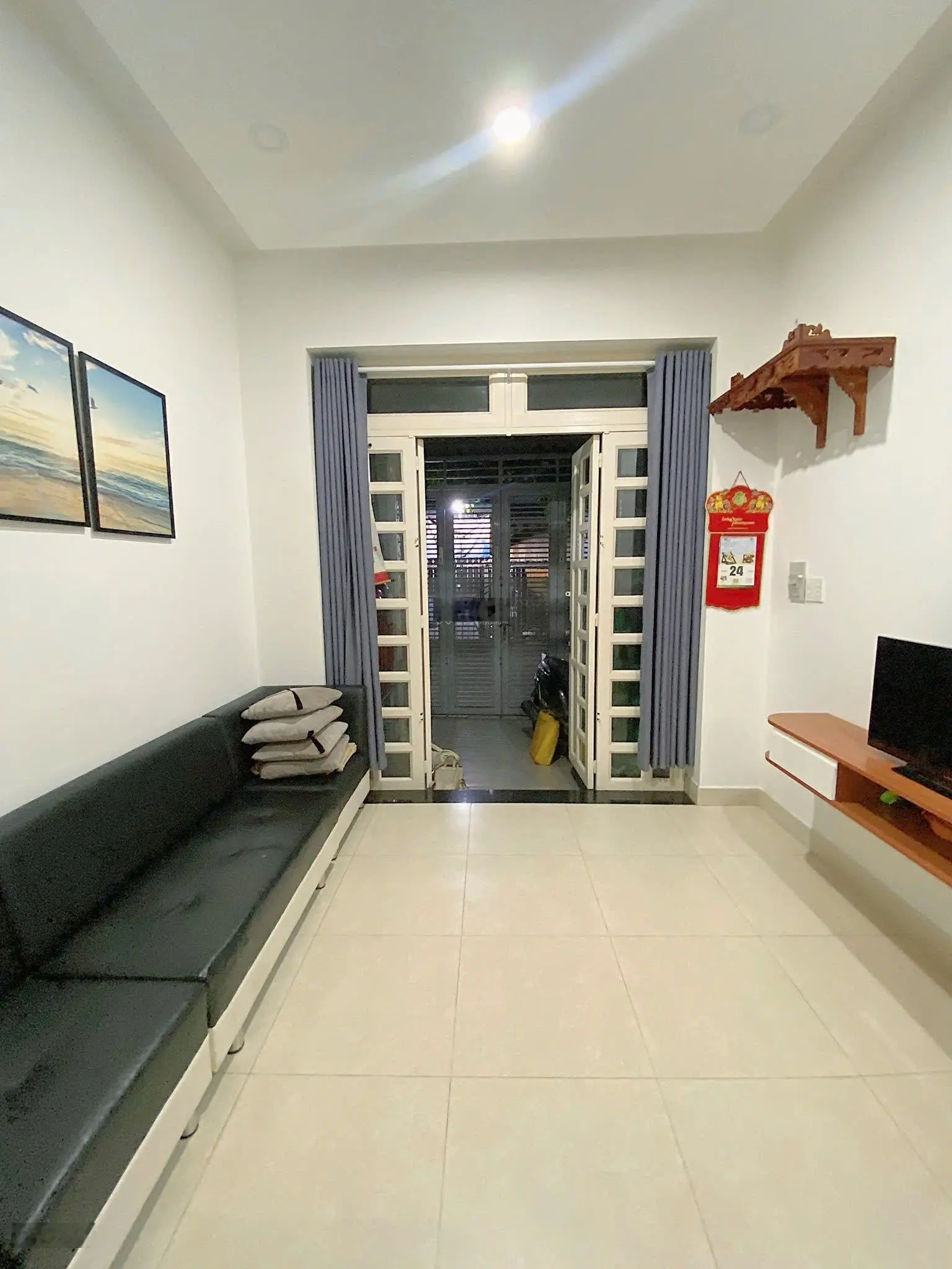BÁN NHÀ ĐẸP GẦN TẠ QUANG BỬU 52m2, KẾ ĐẠI HỌC CÔNG NGHỆ SG.