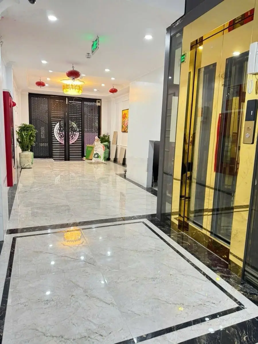 Nhà đẹp! Dòng tiền ổn định 800tr/năm tại phố Minh Khai, DT 58m2*6 tầng, thang máy, 40m ra phố