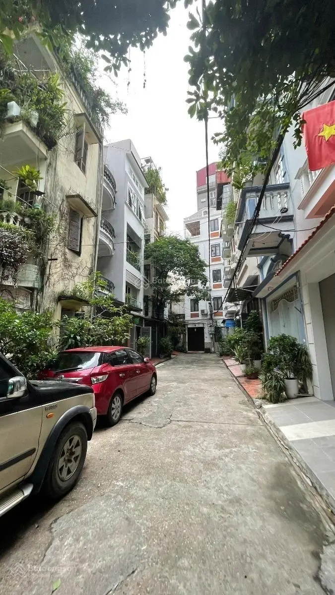 Bán gấp nhà siêu vip Phùng Chí Kiên 65m2 x 5 tầng mặt tiền 4m dân xây chắc chắn phân lô ô tô tránh