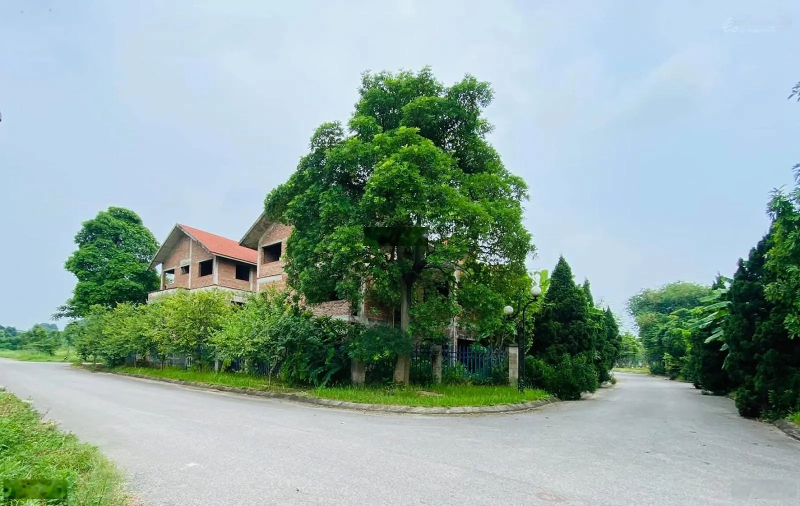 Đại đô thị cả Hà nội có, duy nhất KĐT Quang Minh nằm kề Sân bay. Gọi chính chủ trang bìa!