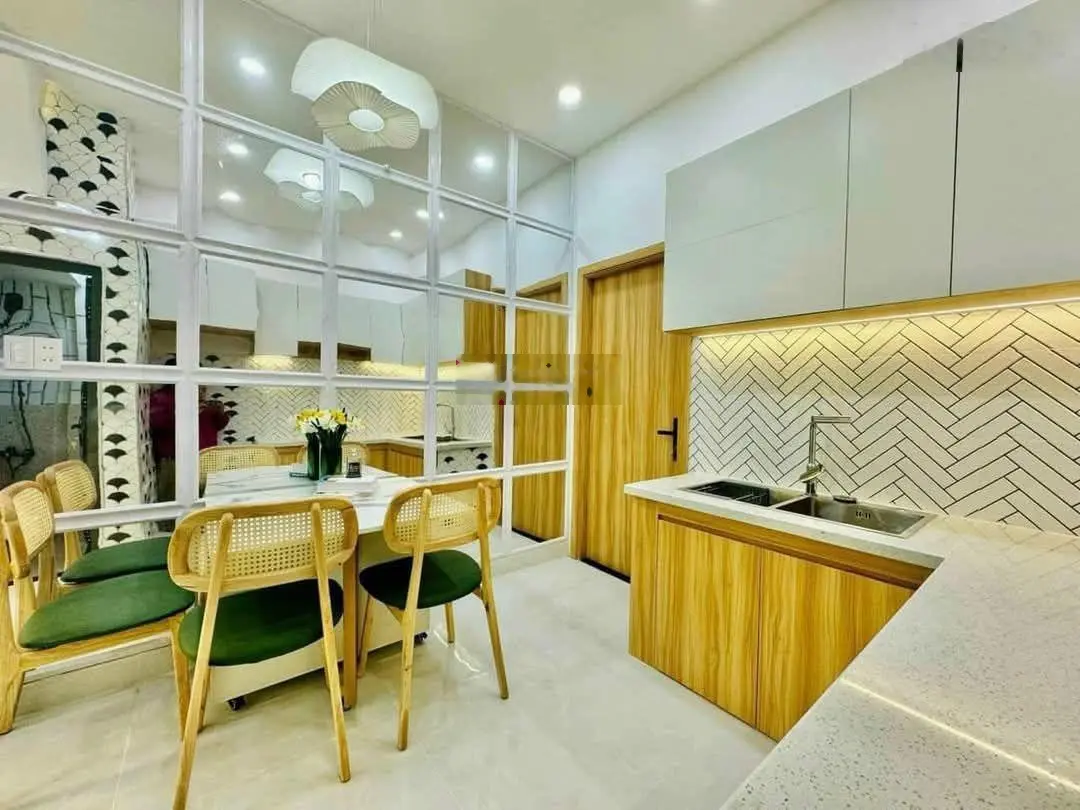 Cô Di qua Pháp ở với con nên bán nhà Trần Tuấn Khải, p.5, q.5 DT 39m2 giá 1 tỷ 7 | tặng nội thất