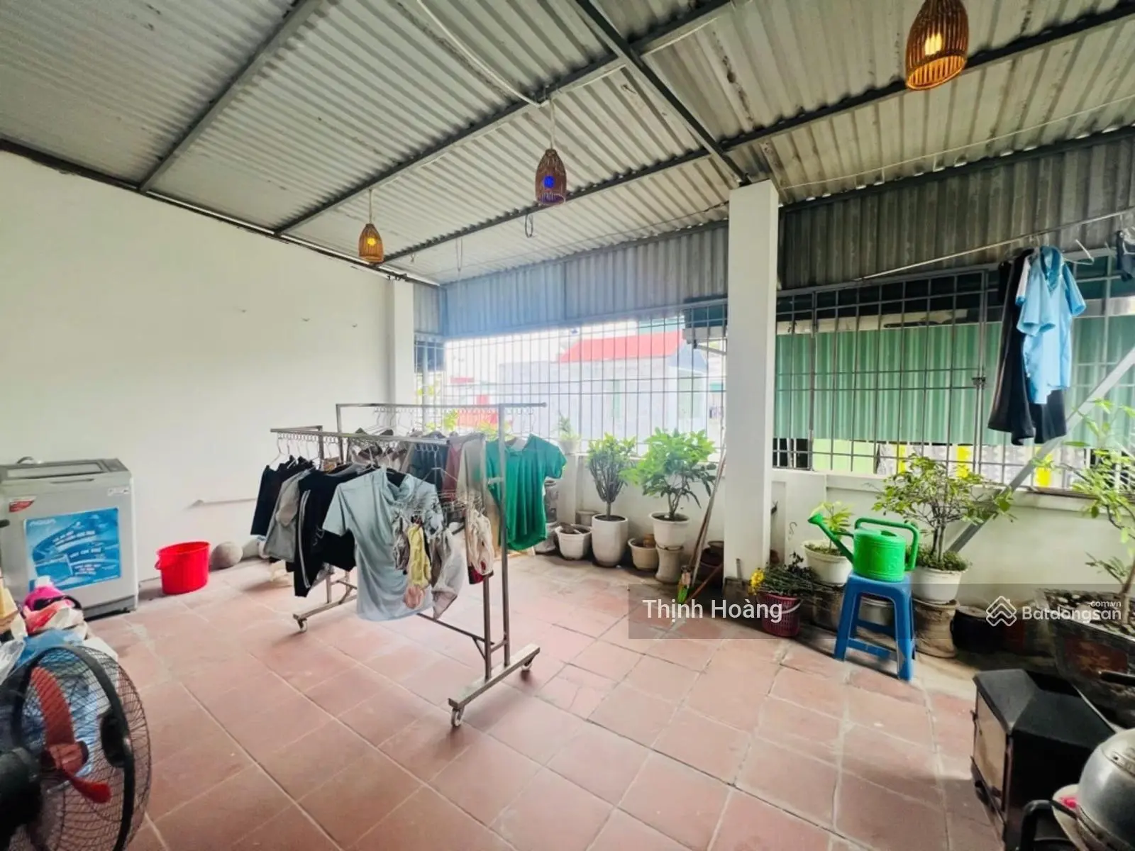 Nhà bộ đội xây còn như mới - gần chợ - trường học - đường ngõ oto tránh