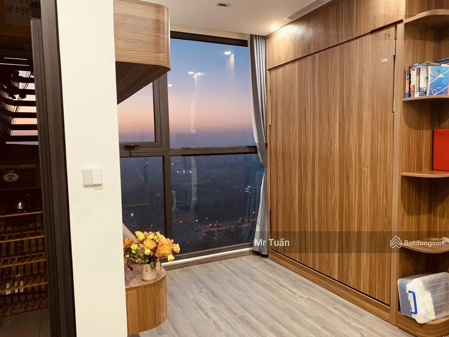 Bán gấp căn hộ Studio 25m2 TonKin1 full đồ nội thất đẹp. Giá 1.97 tỷ. LH Tuấn 0392 969 ***