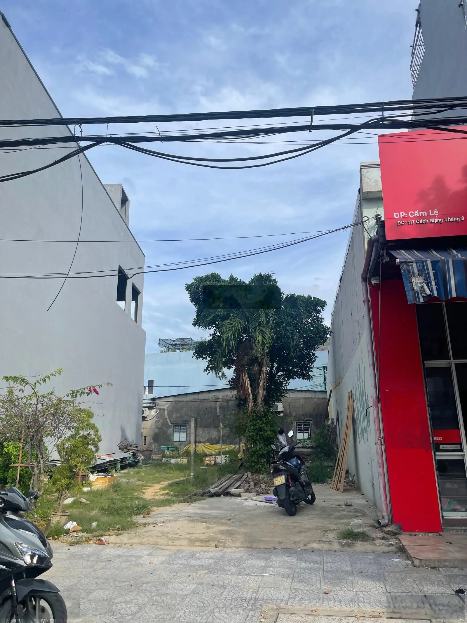 Mặt tiền Cách Mạng Tháng 8 giá sụp hầm
