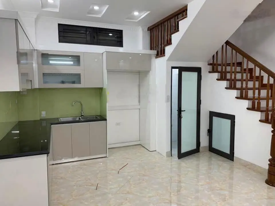 Bán nhà riêng phố Bạch Mai quận Hai Bà Trưng gần phố Huế, vị trí đẹp 5 tầng mới rộng giá cực tốt...