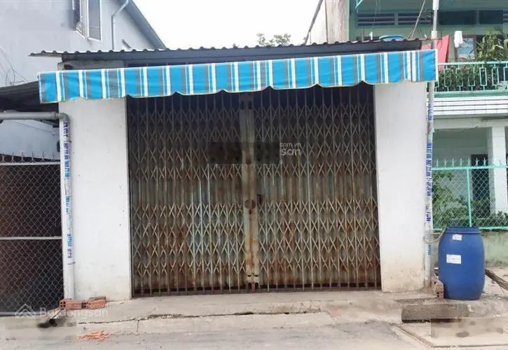 Bán lô đất 112m2 sẵn luôn nhà tạm lúc trước bán tạp hoá ở hẻm 1/ Hà Huy Giáp,SHR 2tỷ3