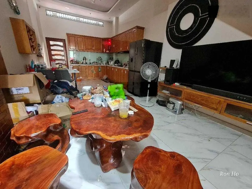 Kề khu Tên Lửa - nhà kiên cố - 73m2 - 3 tầng - 2 mặt hẻm 8m - sát mặt tiền đường - tặng nội thất