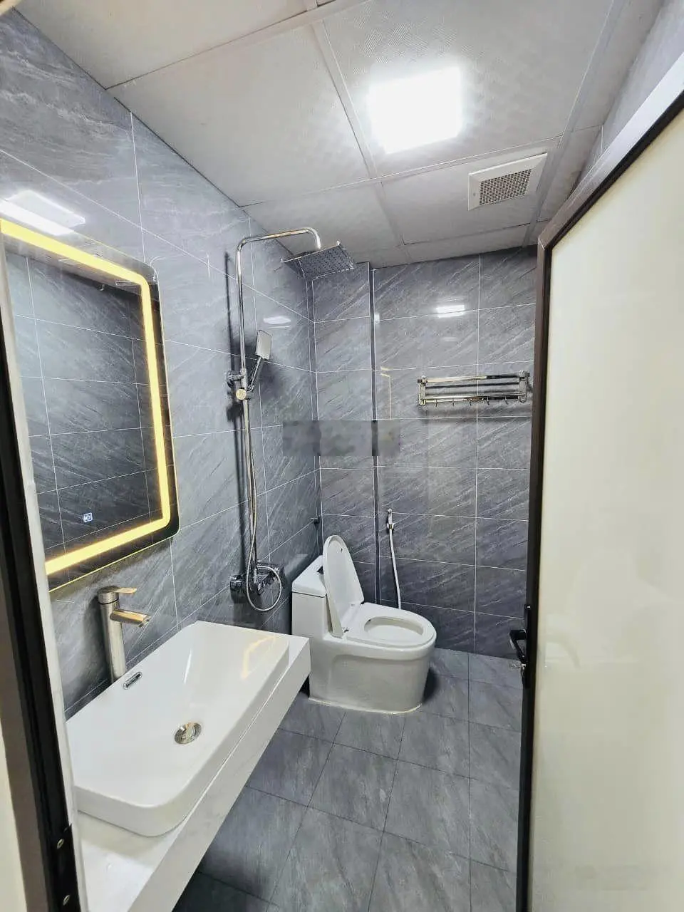 Bán nhà riêng 50m2, 14,8 tỷ tại Chùa Láng, Đống Đa, Hà Nội