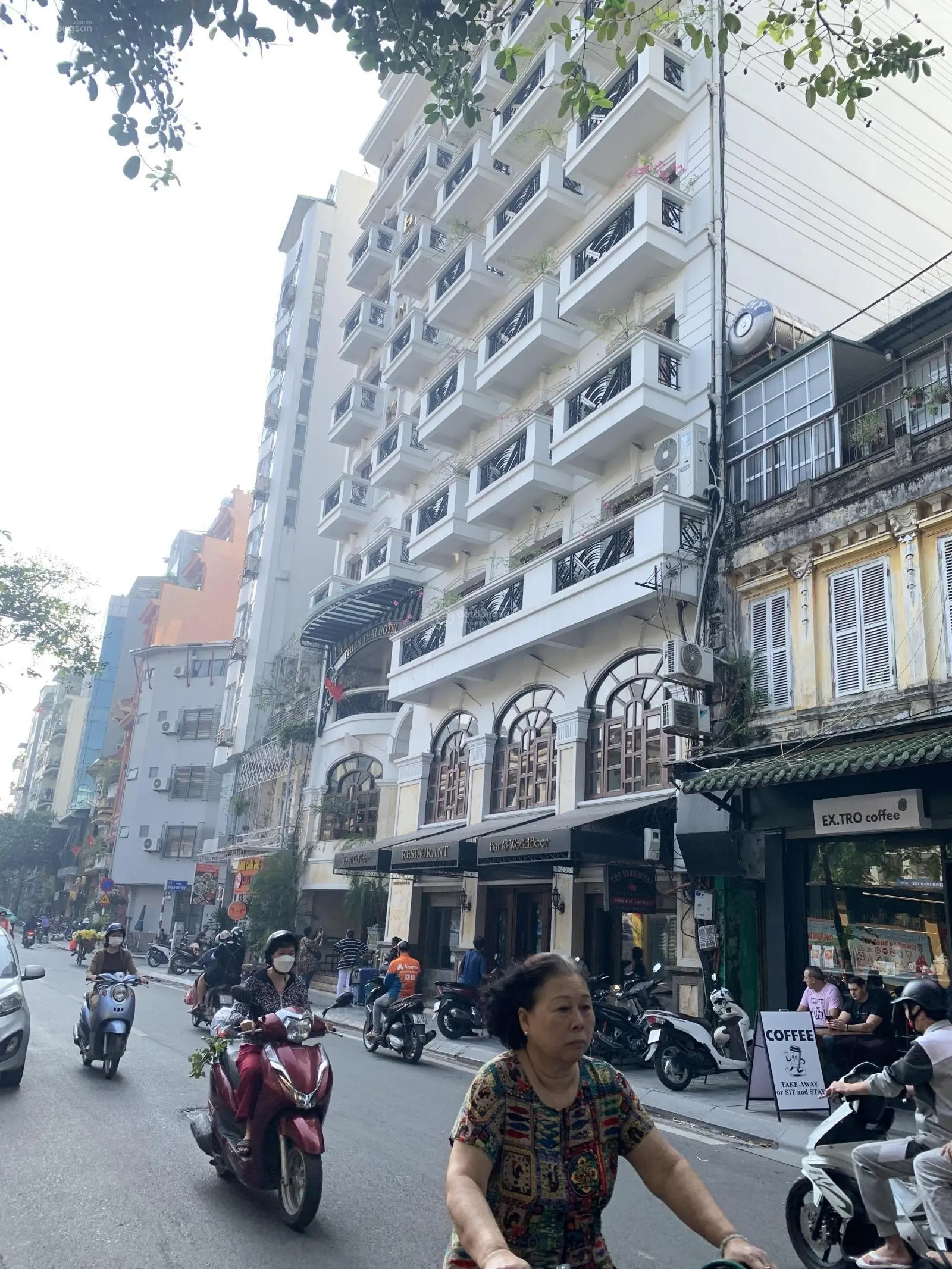 Biệt thự MP Q Hoàn Kiếm 3 tầng, DT đất 235m2, MT 7m, Ô Tô, tiện xây building, khách sạn. 38 tỷ 8