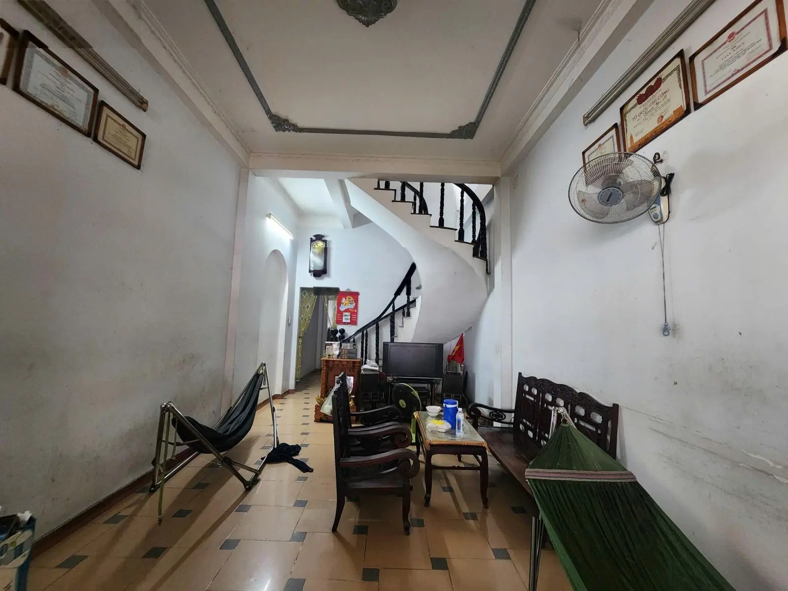 Khách NGỘP bán nhà 3 lầu, MT đường Trường Chinh, 8.5ty