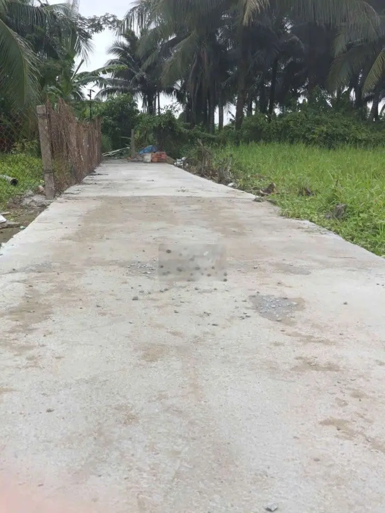 NỀN 170M ( 10X17) QH ĐẤT Ở SÁT BÊN 6 SỞ OTO 4C