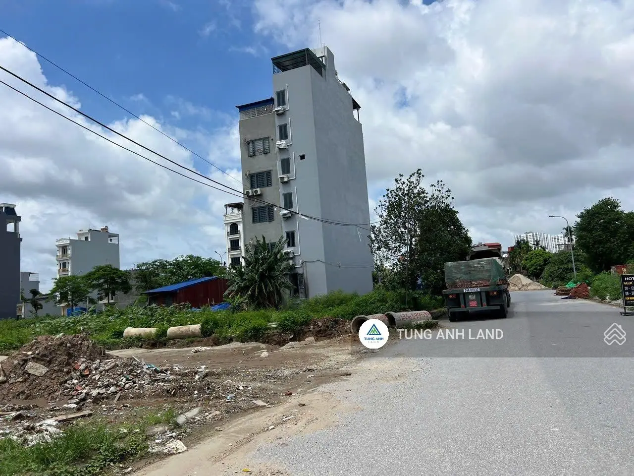 Cần bán gấp lô góc 63m2 hoa hậu lô 20B Lê Hồng Phong sau Lạc Hồng