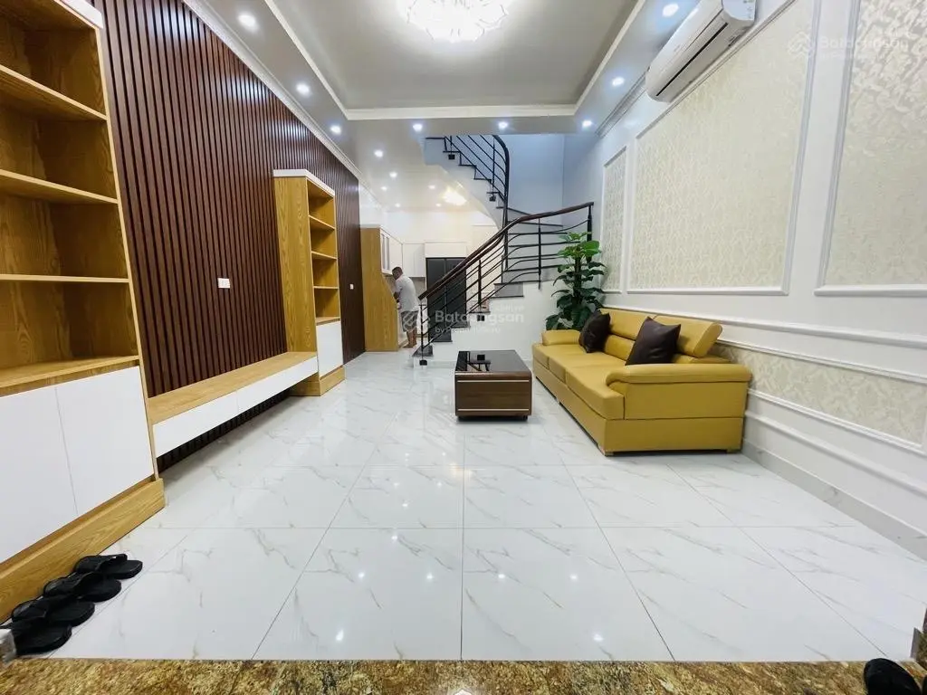Nhà Kim Ngưu vị trí vàng kích thước vàng công năng vàng nhà 42m2, 4 tầng, MT 4.4m