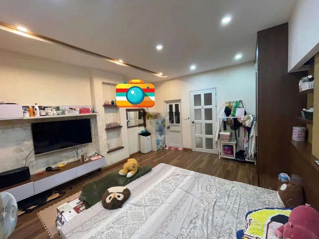 Khương Hạ. 30m2.5.7 tỷ. Lô góc nhà đẹp ở ngay. Thoáng sáng.