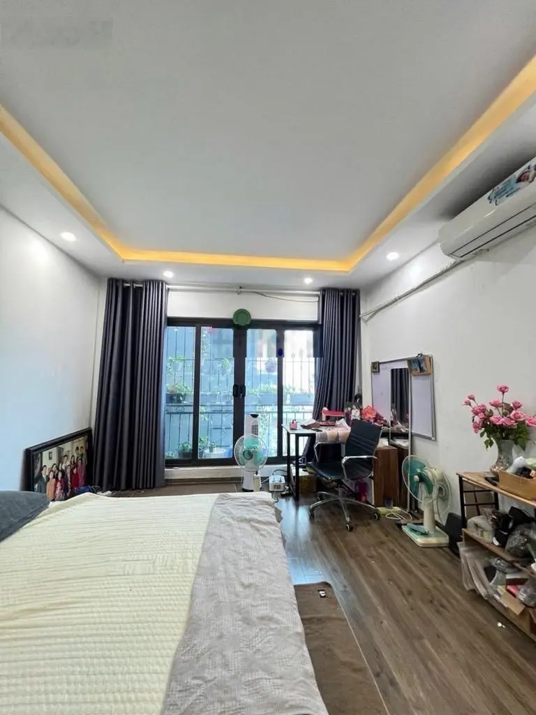 Nhà Trịnh Đình Cửu 37m2 6 tầng sát mặt phố MT rộng, sổ đỏ vuông đẹp