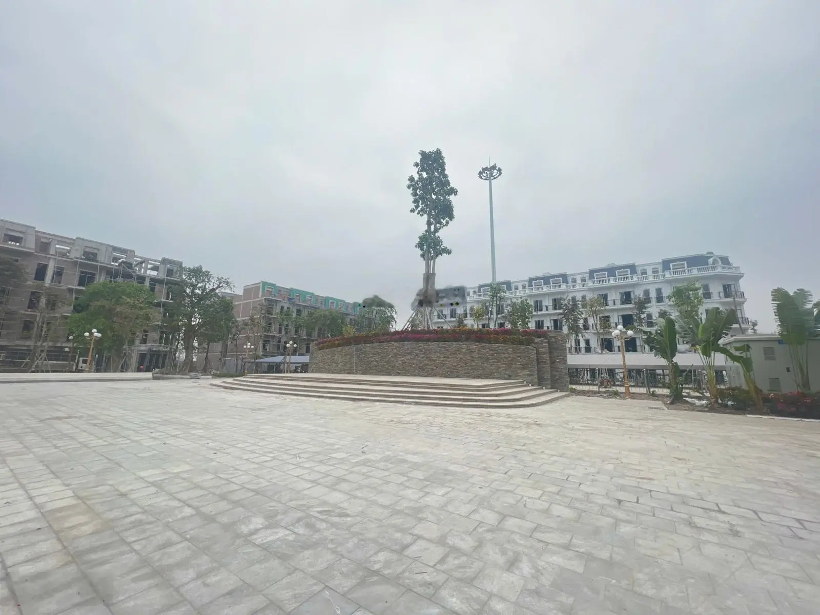 Chính chủ em cần bán 2 căn lk vị trí gần công viên, dự án Đông Dương Residen, chỉ nhỉnh 11 tỷ