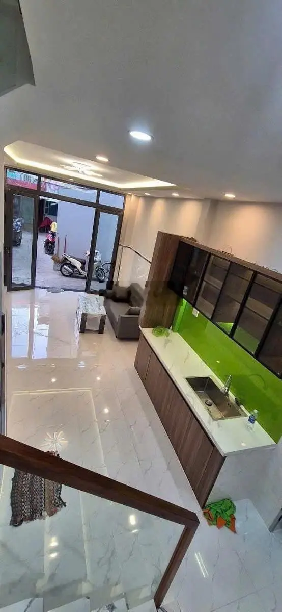 [ Quận 11 ] 4 tỷ 250 ( Nắm Chủ ) Chính chủ gởi bán nhà hẻm 1/ Lê Thị Bạch Cát P11 Q11