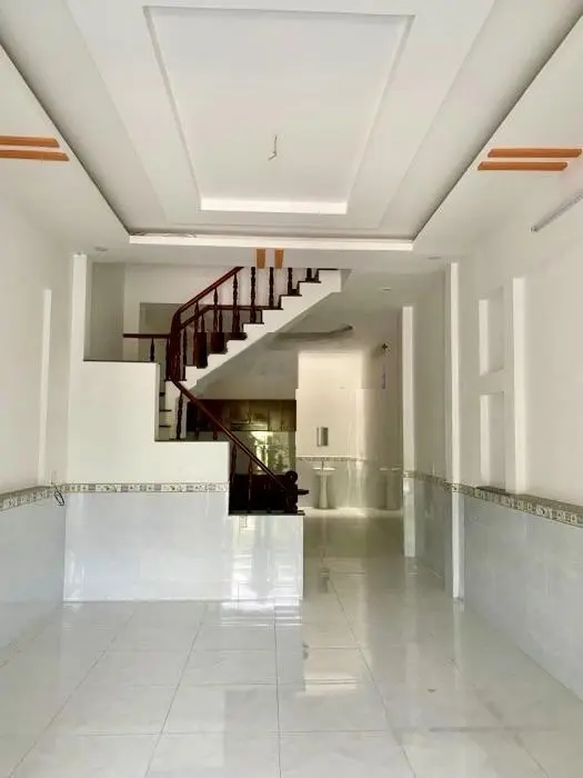 Hẻm nhựa 8m ngay quốc lộ 13 hiệp bình phước thủ đức - nhà 3 tầng hoàn công 4x17m