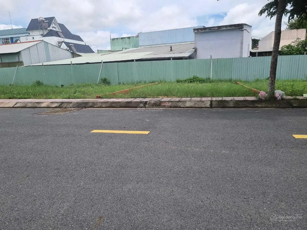 Bán lô đất hẻm 7m, sát chợ Đệm, 52m2, Sổ hồng sẵn công chứng ngay, XD tự do. Giá thật.