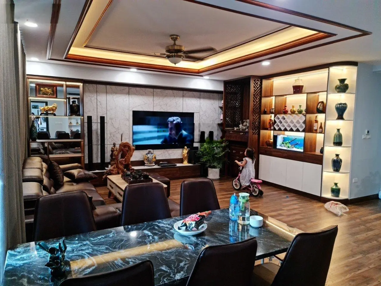 Chính chủ gửi bán căn góc 1604, 3N, 143m2, để lại tất cả nội thất, chung cư Green Diamond - Láng Hạ