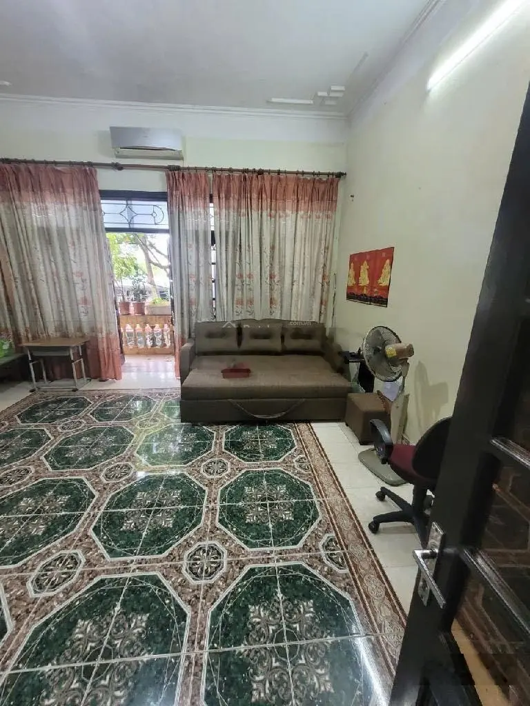 Bán nhà mặt phố mỗ lao hà đông, lô góc 2 mặt đường ô tô tránh nhau, kinh doanh đỉnh. 50m 2t, 20 tỷ.