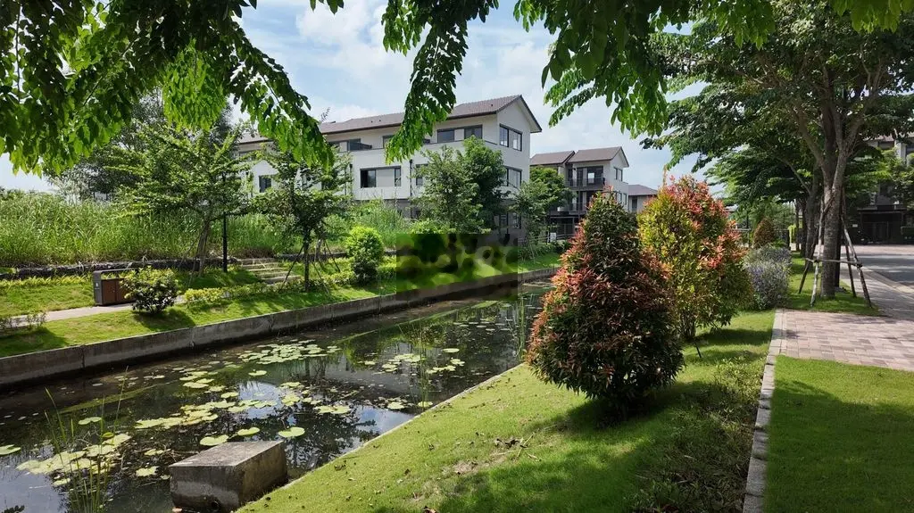 Bán biệt thự kênh đào giá rẻ nhất tại khu đô thị waterpoint, long an