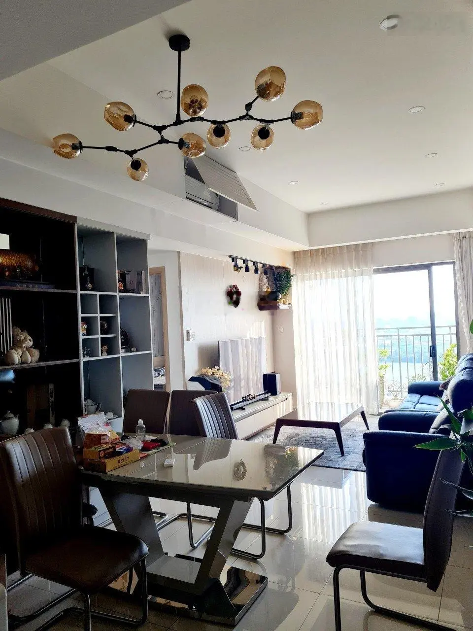 Bán căn hiếm 3PN 109M2 The Sun Avenue. Tầng cao, view sông đẹp. Giá bán chỉ 6.8 tỷ