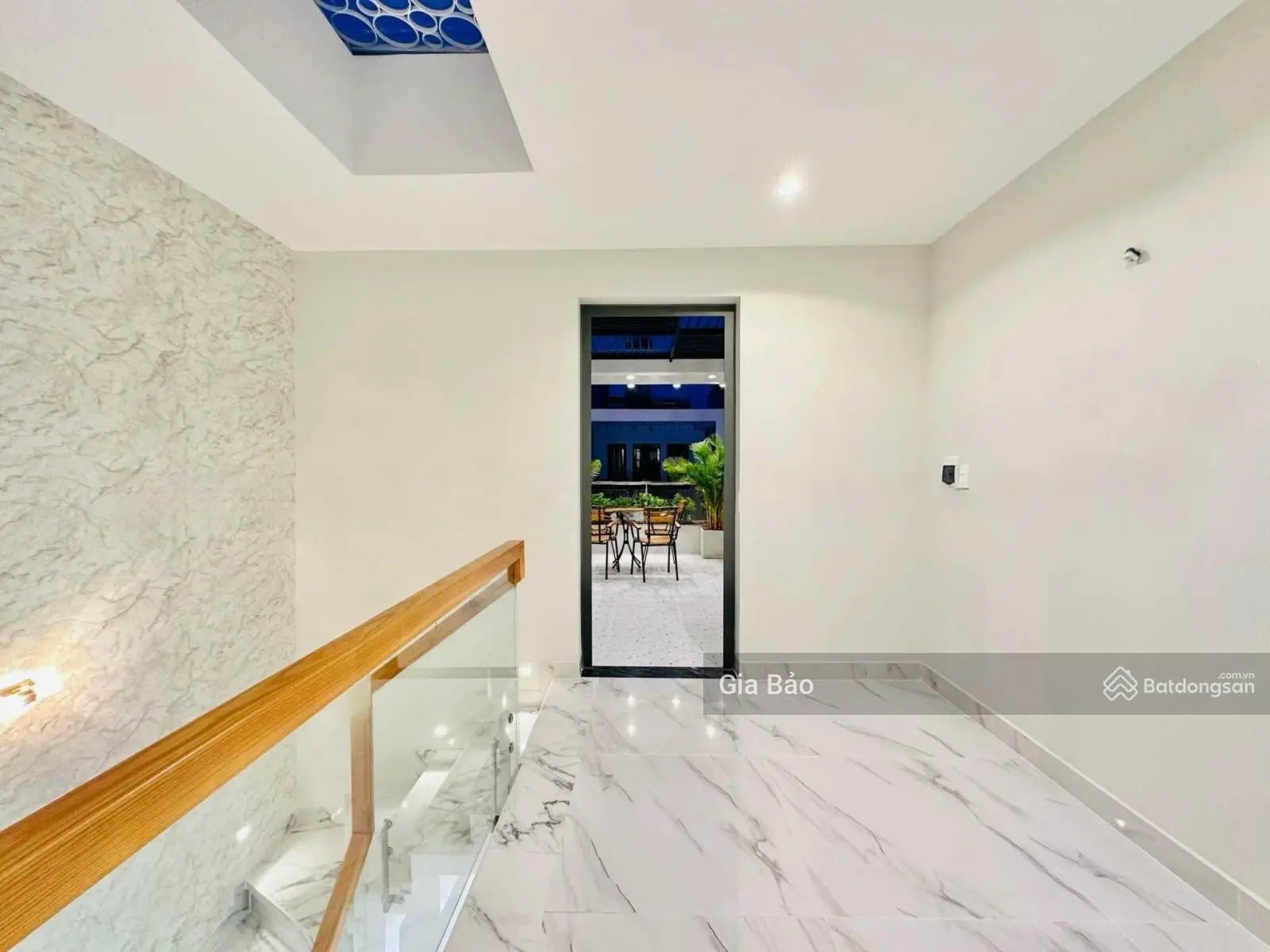 Hạ giá nhà 82m2 Đường Trần Quốc Thảo phường 14 quận 3. Có hợp đồng thuê 30tr/tháng