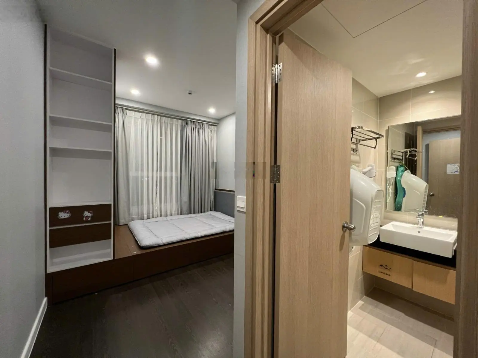 Bán Căn hộ Golden Mansion , 3PN , 2WC , Full Nội Thất , View Phổ Quang Giá : 5 Tỷ 480 thương lượng