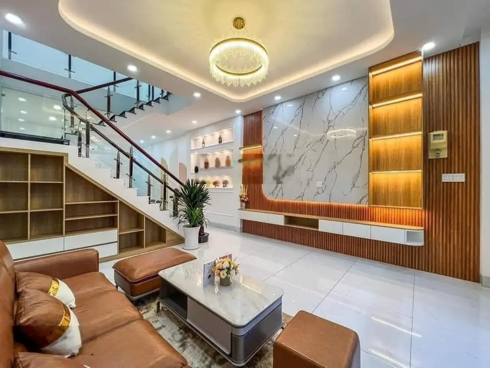 Nhà đẹp mới 90% đường Trương Định, Quận 3 / 60m2 (sổ hồng riêng) LH: 0903315821