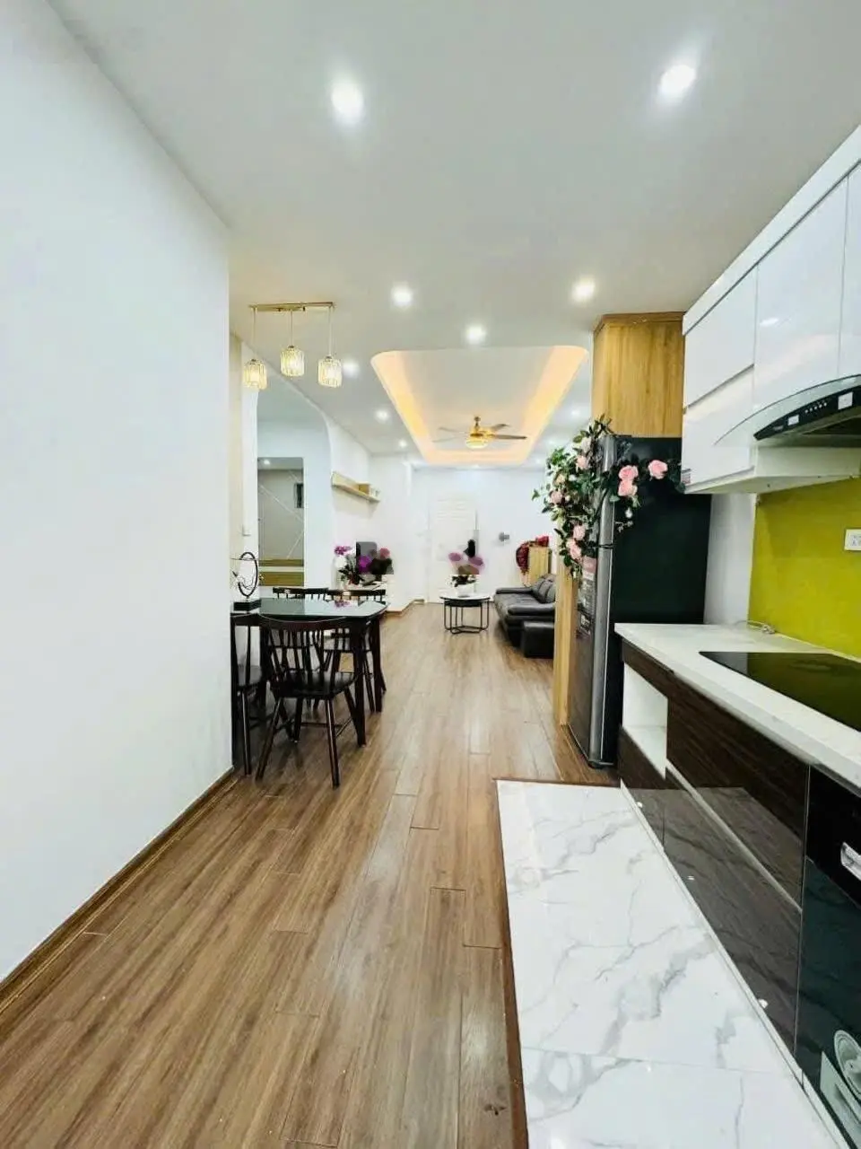 Bán gấp căn 65.5m2 - 2 ngủ & 2 VS. HH1 Linh Đàm Hoàng Mai. LH: 0966 455 *** em Thuỷ