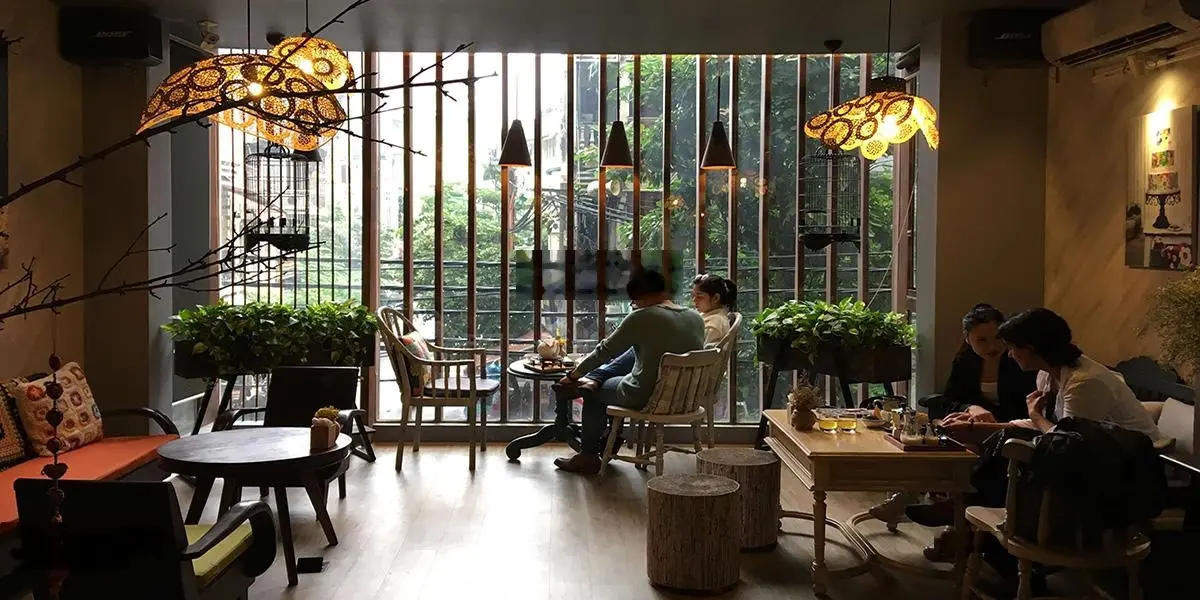 BÁN NHANH NHÀ MẶT PHỐ ĐỖ QUANG 62M2-5 TẦNG-LÔ GÓC- 1 MẶT PHỐ 1 MẶT NGÕ-VỈA HÈ- ÔTÔ TRÁNH KINH DOANH