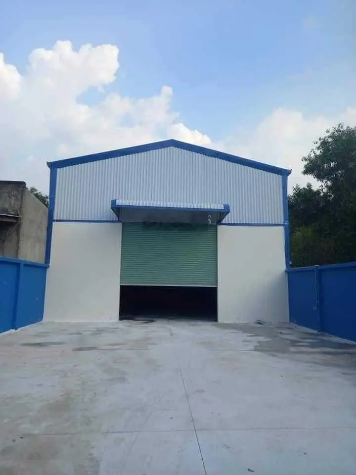 Tôi cần bán xưởng ngay mặt tiền Quốc Lộ 13 giảm từ 10 tỷ còn 8 tỷ, đang cho thuê 21tr/th