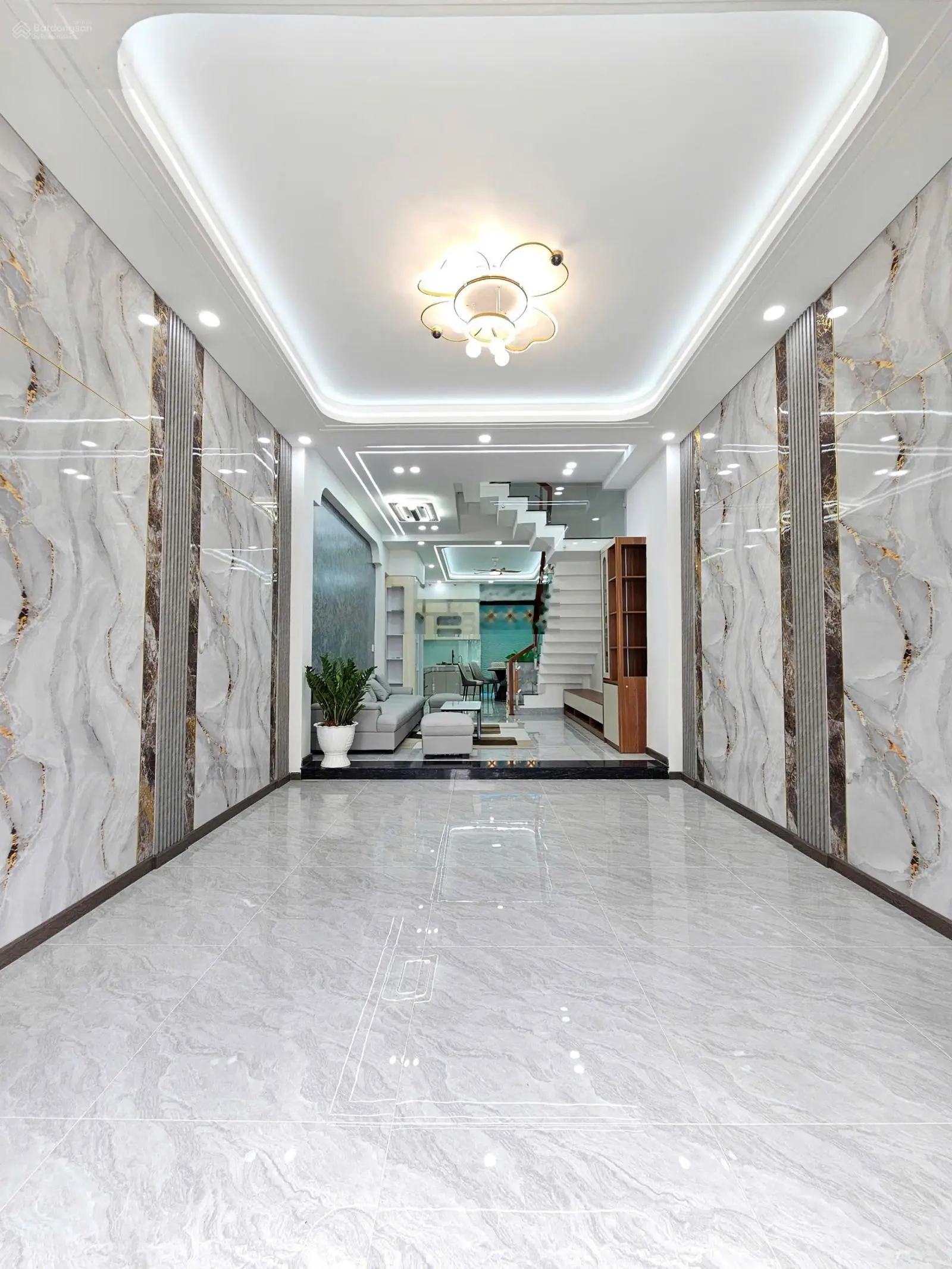 4.3 tỷ/ Bán nhà mới xây full nội thất KDC Phú Hồng Thịnh gần vòng xoay An Phú Thuận An. Mẫu đẹp