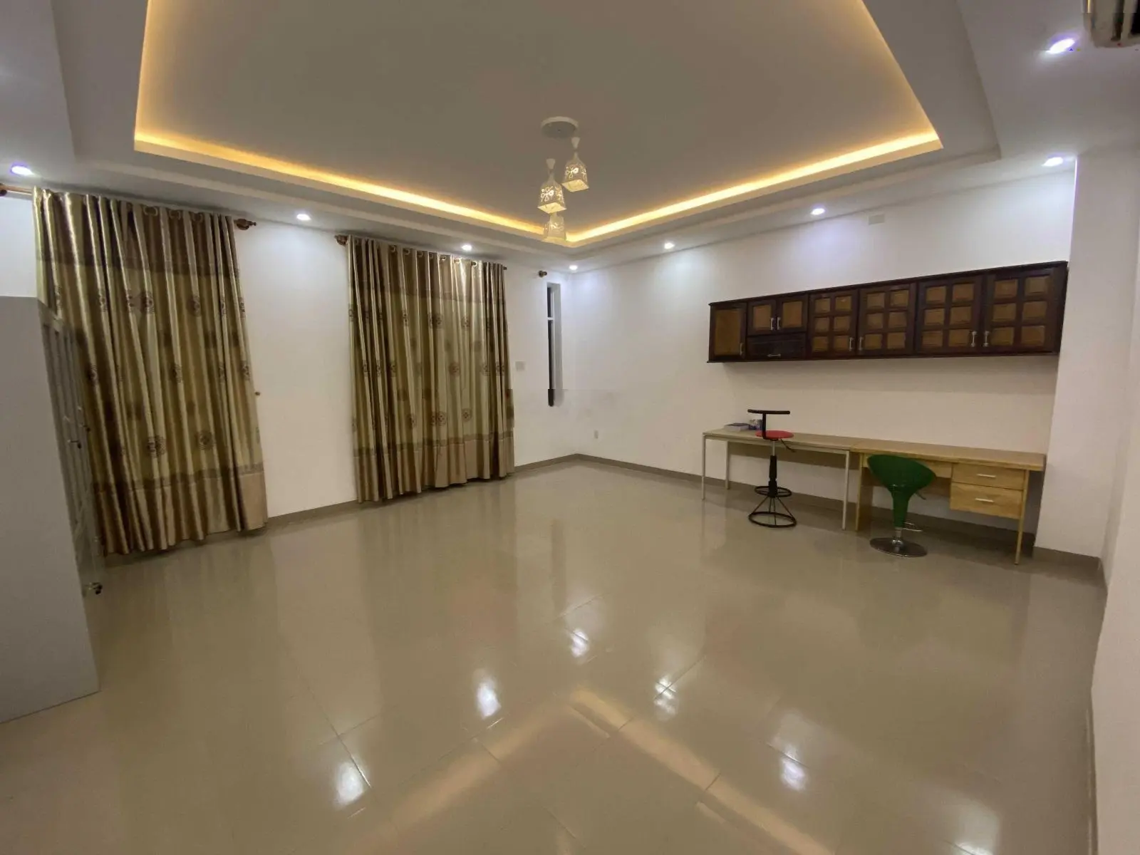 Nhà 1 trệt 3 tầng đường B1 Vĩnh Điềm Trung, tp. Nha Trang