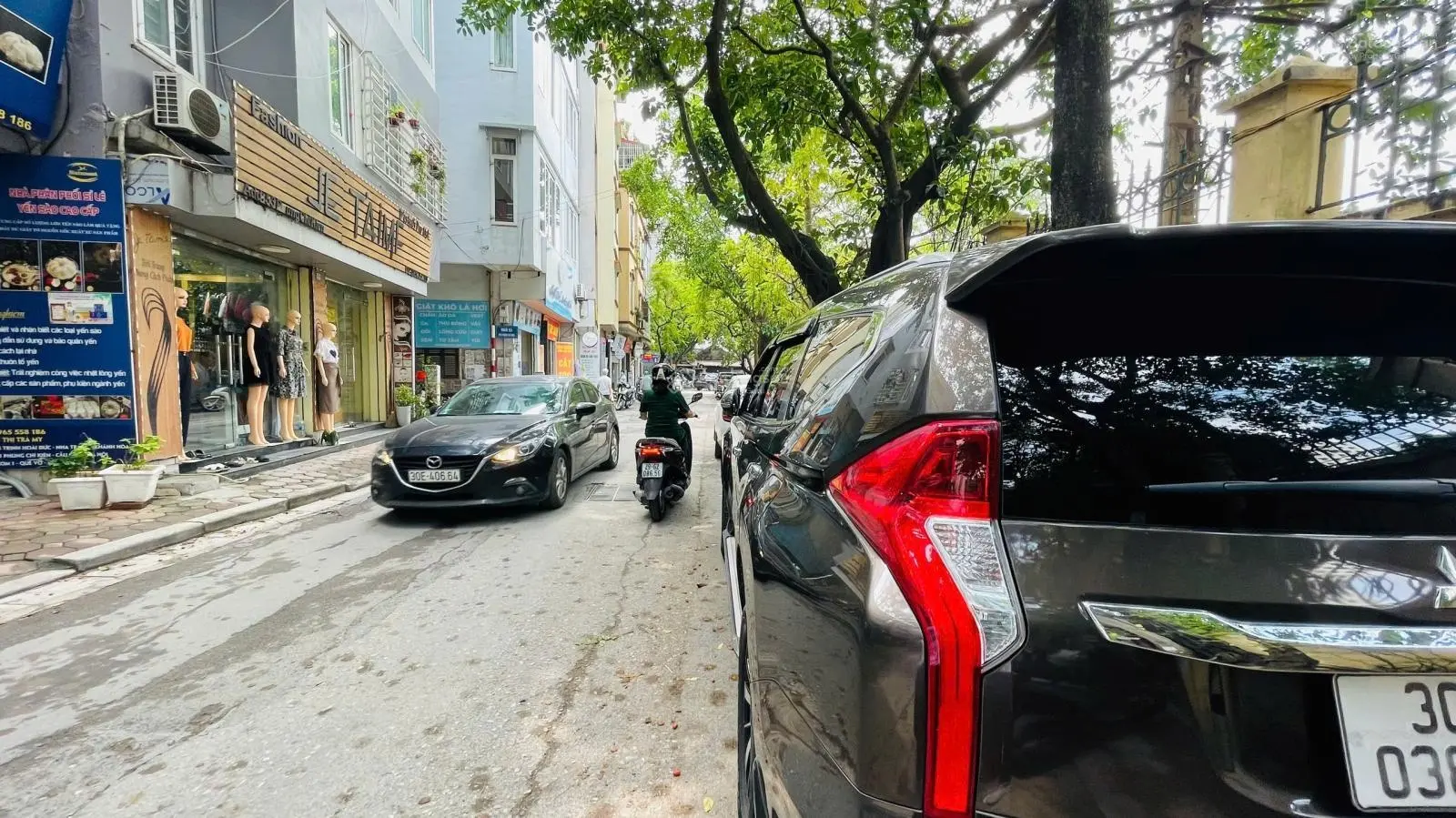 HIẾM CÓ BÁN NHÀ MẶT PHỐ - PHÙNG CHÍ KIÊN - LÔ GÓC - KINH DOANH - VỈA HÈ - 78M*3T*MT9M* GIÁ 27 TỶ