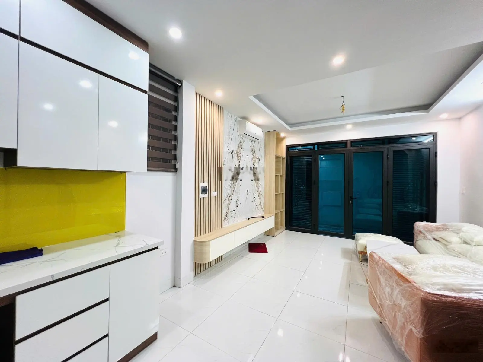 Rẻ nhất, phố lụa vạn phúc, lô góc, full đồ, về ở ngay, sdcc, hỗ trợ ngân hàng, gần lê quang đạo