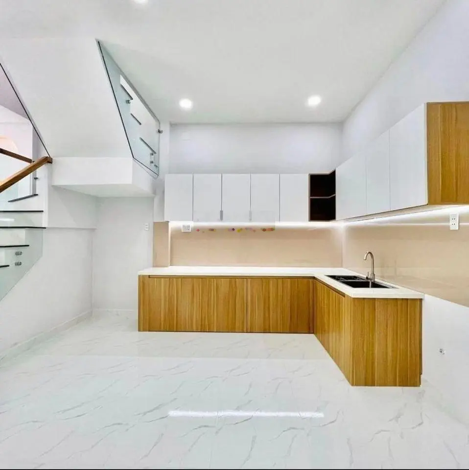 Chính chủ bán gấp nhà SHR, 54m2, 1 lầu 2PN, nhà mới đẹp, đúc kiên cố, GPXD, hoàn công đủ