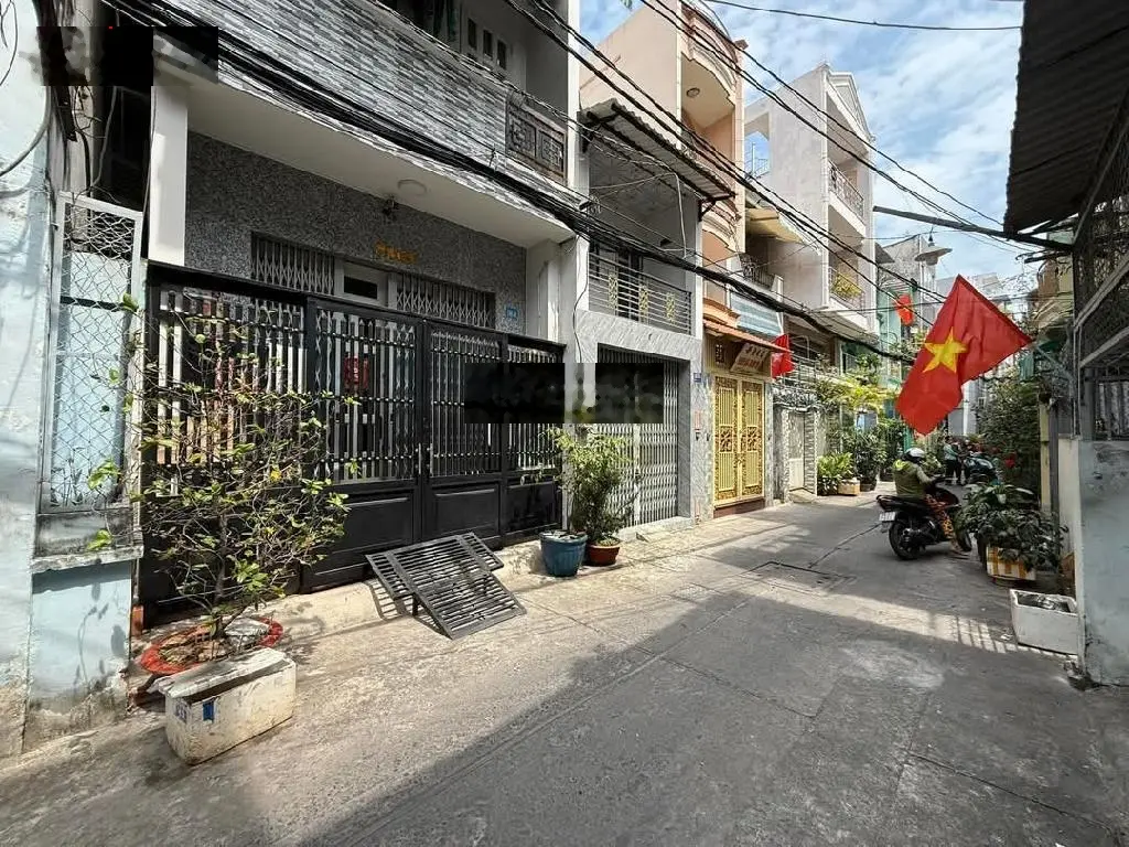 Chủ rất gấp bán, giảm chào liên tục. khách ưng là chốt hậu giang - quận 6 - 2 phút r